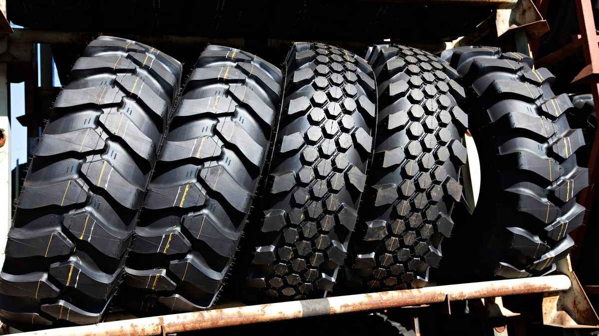 Výrobce pneumatik Mitas bude mít nového majitele z Japonska